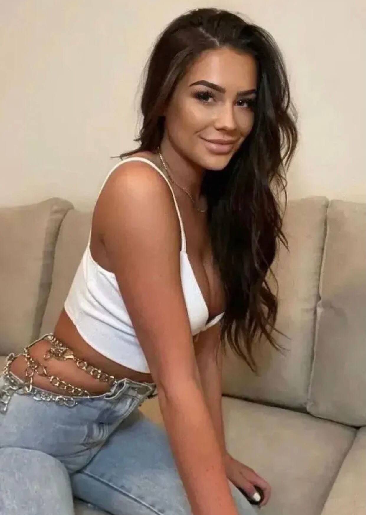 Başakşehir Escort Bayan Merve İle Yeni Heyecanlar Keşfedin